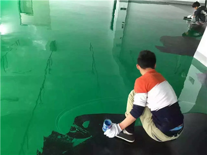 八宿下面给你一份环氧地坪漆施工的完整流程